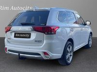 Begagnad Mitsubishi Outlander Comfort Edition 203 HK (149 kW) 2018 Vit SUV