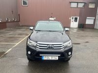 begagnad Toyota HiLux Dubbelhytt 2.4 AWD Premium / Skinn/Euro 6/Moms