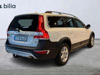 begagnad Volvo XC70 D4 AWD D4 AWD Momentum BLIS Drag City Safety Värmare 2015 Vit