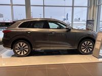 Ny Audi Q5 252 HK (185 kW) 2025 Daytonagrå pärleffekt SUV