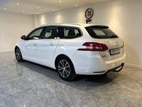 Begagnad Peugeot 308 SW 120 HK (88 kW) 2017 Vit Kombi