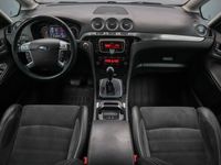 begagnad Ford S-MAX 2.2 TDCi Durashift 200hk Premium D-värm Pano Drag