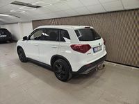 Begagnad Suzuki Vitara 140 HK (102 kW) 2018 Vit SUV