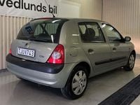 Begagnad Renault Clio II Expression 98 HK (72 kW) 2002 Grön Halvkombi