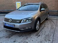 Begagnad VW Passat 170 HK (125 kW) 2012 Silver metallic