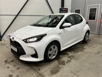 Begagnad Toyota Yaris Hybrid Active 116 HK (85 kW) 2020 Vit