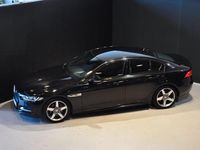 Begagnad Jaguar XE R-Sport 200 HK (147 kW) 2018 Svart Sedan