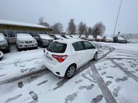 begagnad Toyota Yaris Hybrid AUT 5DR ACTIVE CARPLAY 2-ÅRS GARANTI