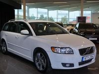 Begagnad Volvo V50 Momentum 150 HK (110 kW) 2012 Vit Kombi