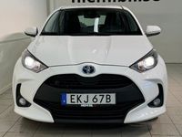 begagnad Toyota Yaris Hybrid CVT MoK Navi Carplay Kamera Kamkedja SoV