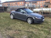 begagnad Audi TT Roadster Quattro 1.8 T CAB 300 hk NY SERV, NY KAMREM