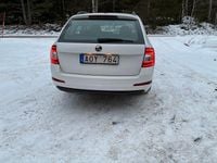 Begagnad Skoda Octavia 105 HK (77 kW) 2014 Kombi