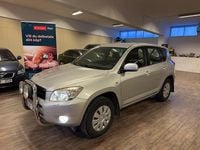 Begagnad Toyota RAV4 152 HK (111 kW) 2006 Silver SUV