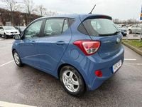 Begagnad Hyundai i10 67 HK (49 kW) 2014 Ljusblå Halvkombi