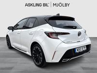 Begagnad Toyota Corolla Hybrid Sport 122 HK (89 kW) 2022 Vit Halvkombi