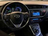 begagnad Toyota Auris Hybrid e-CVT / Ny Besiktgad / 6Mån Garanti