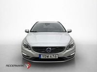 Begagnad Volvo V60 Momentum 120 HK (88 kW) 2016 Silver Kombi