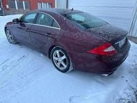 Begagnad Mercedes CLS320 224 HK (164 kW) 2008 Röd Sportkupé