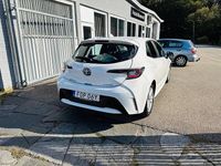 Begagnad Toyota Corolla Active 122 HK (89 kW) 2020 Vit Halvkombi