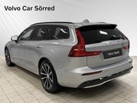 Begagnad Volvo V60 Plus 350 HK (257 kW) 2024 Silver Kombi