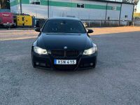 Begagnad BMW 325 Comfort Edition 218 HK (160 kW) 2006 Svart metallic Kombi