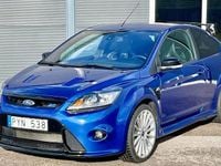 Begagnad Ford Focus RS 305 HK (224 kW) 2010 Blå Halvkombi