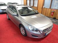 begagnad Volvo V60 D3 Geartronic Summum NYKAMREM/NYSERV/NYBESK