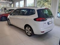 Begagnad Opel Zafira Tourer 142 HK (104 kW) 2013 Vit Minibuss