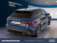 Begagnad Audi RS3 Sportback Sport 400 HK (294 kW) 2024 Blå Halvkombi