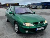 Begagnad Renault Mégane II 107 HK (78 kW) 2003