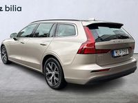 Begagnad Volvo V60 Core 200 HK (147 kW) 2023 Ljusgrå Kombi