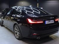 Begagnad BMW 330 292 HK (214 kW) 2021 Svart Sedan