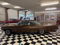 Begagnad Pontiac Bonneville 303 HK (222 kW) 1960 Mörk kopparmetallic Sedan