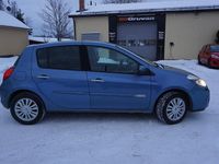 Begagnad Renault Clio R.S. 75 HK (55 kW) 2010 Blå Halvkombi