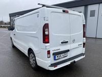 Begagnad Opel Vivaro 125 HK (91 kW) 2017 Vit Minibuss