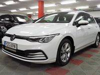 Begagnad VW Golf VIII 110 HK (80 kW) 2022 Vit Halvkombi
