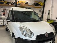 Begagnad Fiat Doblò 90 HK (66 kW) 2014 Vit Minibuss