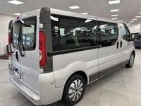Begagnad Opel Vivaro 117 HK (86 kW) 2008 Grå Minibuss