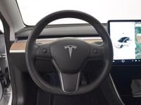 Begagnad Tesla Model 3 Long Range AWD 366 kW (498 HK) 2020 Vit Sedan