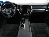 begagnad Volvo V60 B4 Bensin Core 2024, Kombi