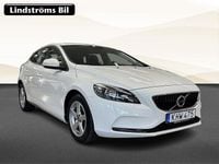 Begagnad Volvo V40 154 HK (113 kW) 2018 Vit Halvkombi