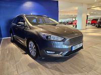 Begagnad Ford Focus Titanium 127 HK (93 kW) 2016 Grå Kombi