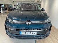 Ny VW Tiguan Life 204 HK (150 kW) 2025 Mörkblå (nightshade blue metallic) SUV