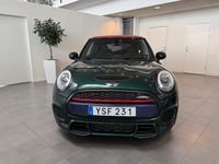 Begagnad Mini John Cooper Works 231 HK (169 kW) 2018 British racing green Halvkombi