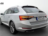 Begagnad Skoda Superb 2023 Silver Kombi