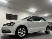 Begagnad VW Polo 90 HK (66 kW) 2016 Vit Halvkombi