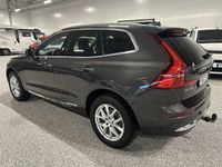 Begagnad Volvo XC60 Momentum 350 HK (257 kW) 2023 Gråmetallic metallic SUV
