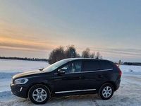 Begagnad Volvo XC60 190 HK (139 kW) 2017 Pärlemo svart SUV