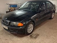 Begagnad BMW 318 118 HK (86 kW) 2000 Sedan