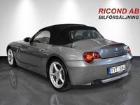 Begagnad BMW Z4 231 HK (169 kW) 2002 Grå Cab